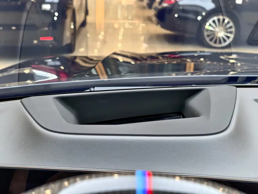 BMW BMW X6 2023 xDrive40i Exclusive M Sport Package 2023 - thumbnail 20