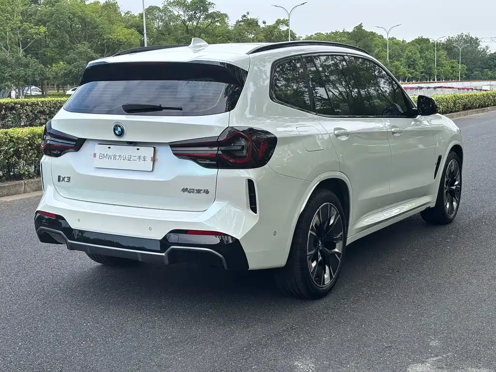 BMW BMW iX3 2024 Leading Edition 2024 - thumbnail 4