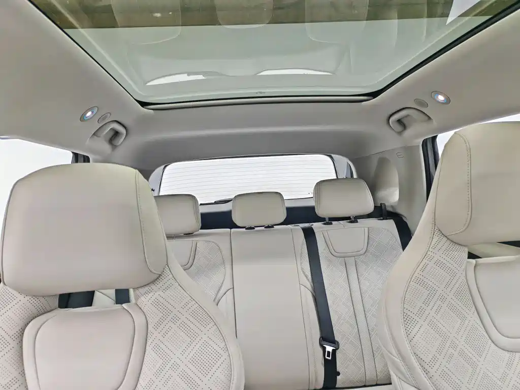 BYD Yuan UP 2025 Smart Driving Edition 401KM Excellence 2025 - thumbnail 13
