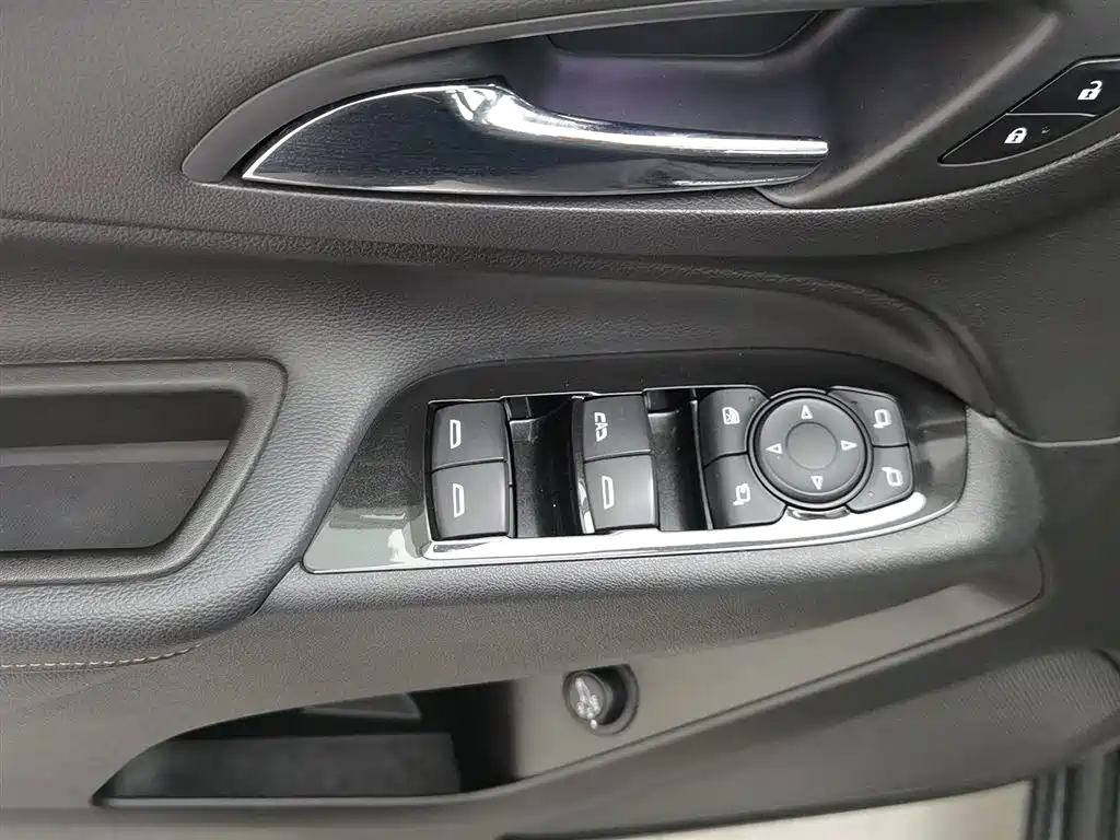 Chevrolet Chevrolet Equinox 2022 535T Premier 2023 - thumbnail 9