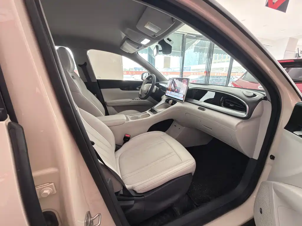Geely Galaxy Xingyuan 2025 UP 410km Exploration Edition 2024 - thumbnail 4