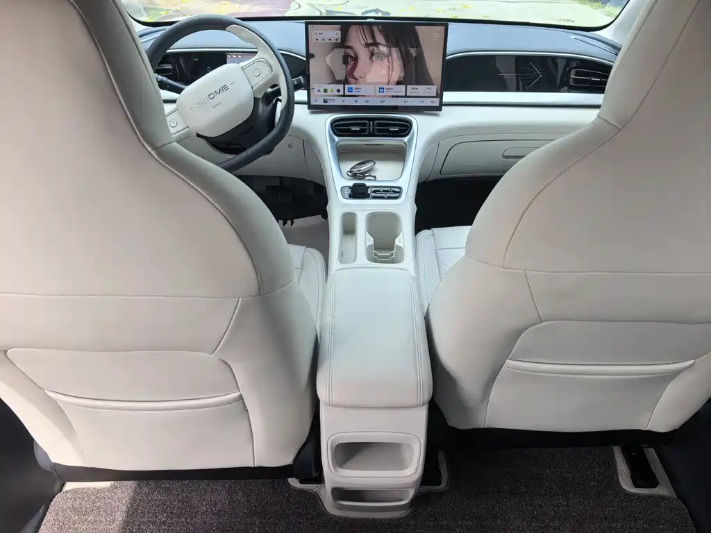 Geely Galaxy Xingyuan 2025 UP 410km Explorer Edition 2025 - thumbnail 7