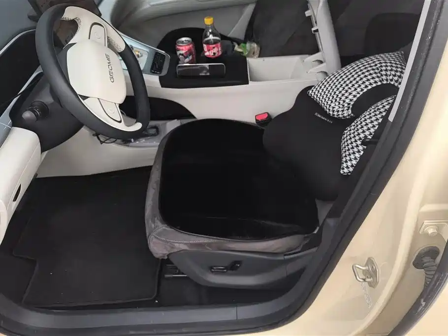 Geely Galaxy Xingyuan 2025 UP 410km Explorer Edition 2025 - thumbnail 9