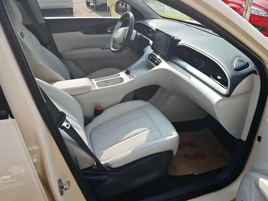 Geely Galaxy Geely Xingyuan 2025 410km Freedom Edition 2025 - thumbnail 4