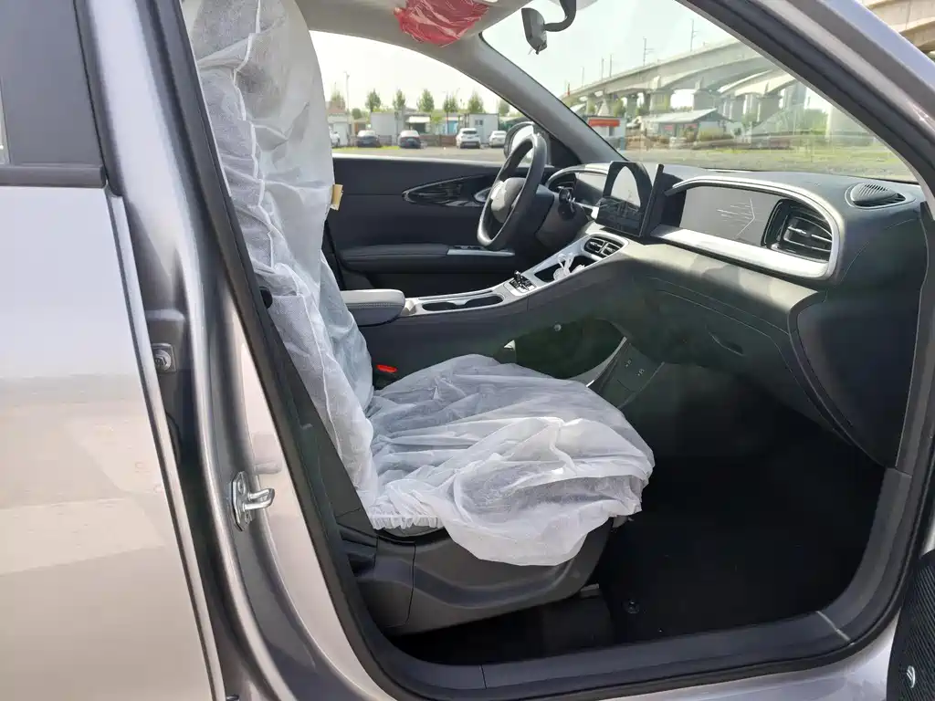 Geely Galaxy Xingyuan 2026 410km Freedom Edition 2026 - thumbnail 16