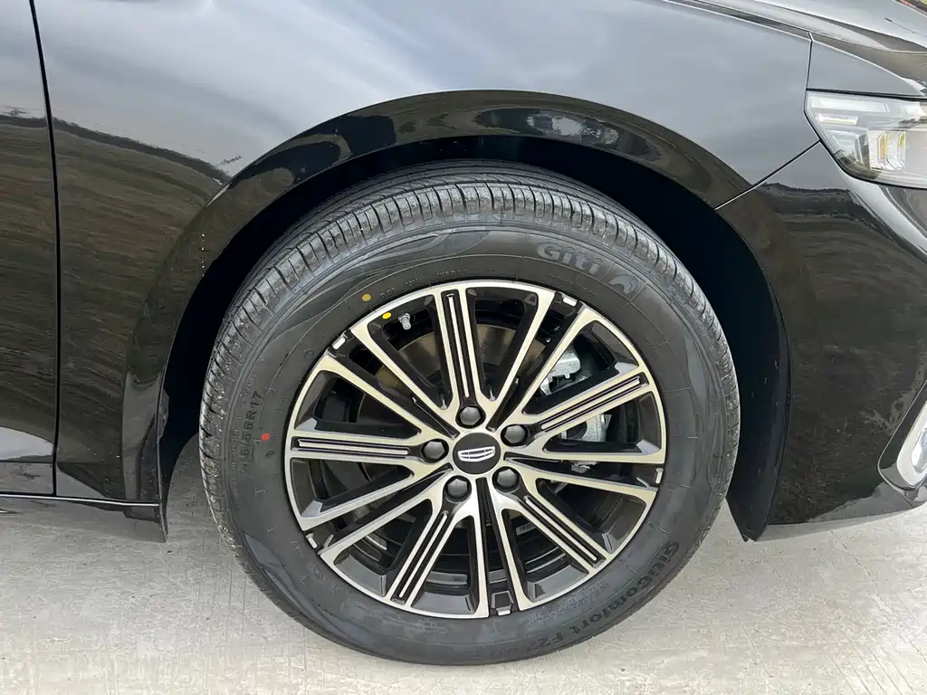 Geely Auto Geely Preface 2026 Dongfang Yao 1.5TD Jinghong Edition 2025 - thumbnail 5