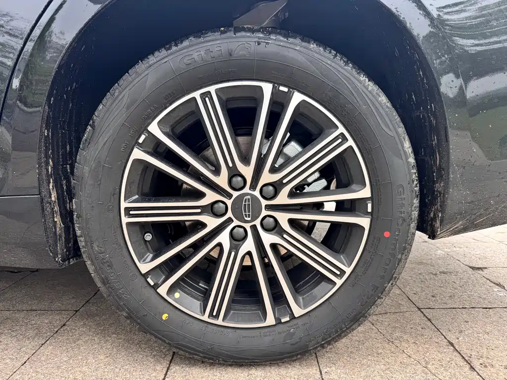 Geely Auto Preface 2026 Dongfang Yao 1.5TD Jinghong Edition 2026 - thumbnail 8