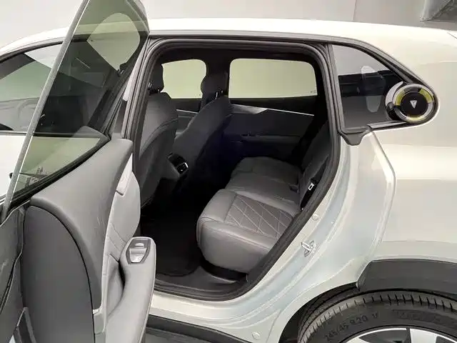 Deepal Auto Deepal S05 2024 200Max EREV Long Range Edition 2025 - thumbnail 8