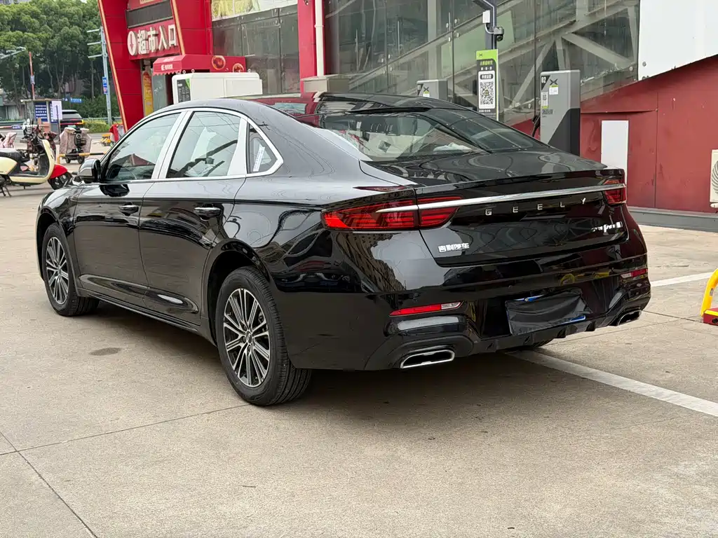 Geely Auto Preface 2026 Dongfang Yao 1.5TD Jinghong Edition 2025 - thumbnail 5