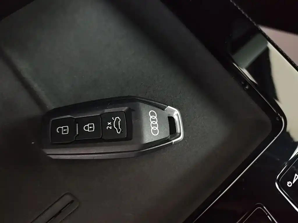 Audi Audi A5L 2026 2.0T Sport quattro 2025 - thumbnail 9