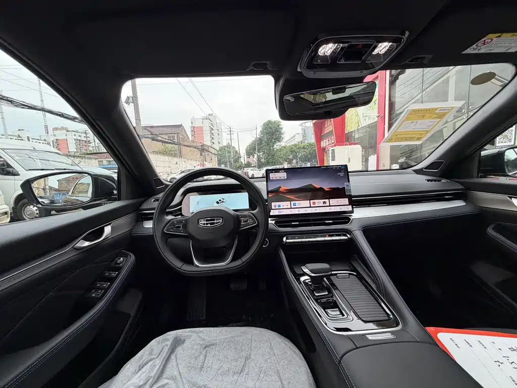Geely Auto Preface 2026 Dongfang Yao 1.5TD Jinghong Edition 2025 - thumbnail 17