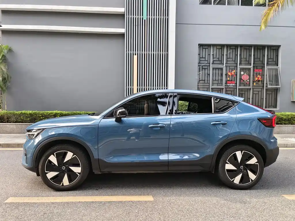 Volvo Volvo C40 2024 Long Range PRO 2023 - thumbnail 4