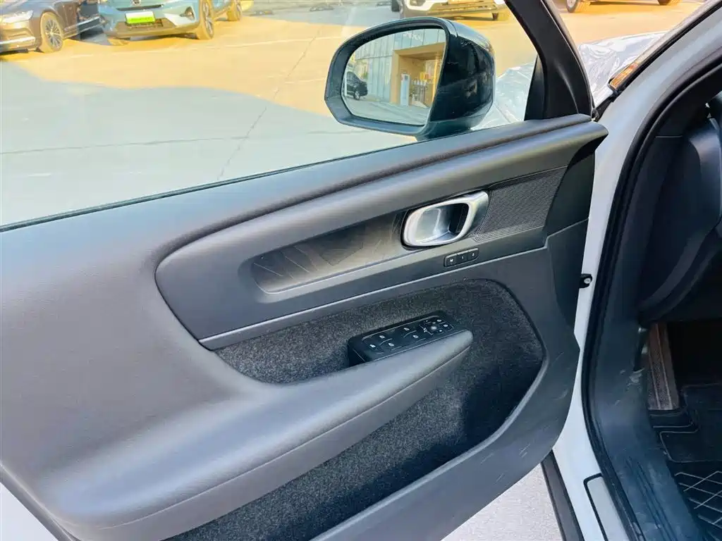 Volvo Volvo XC40 Recharge 2023 Long Range 2023 - thumbnail 10