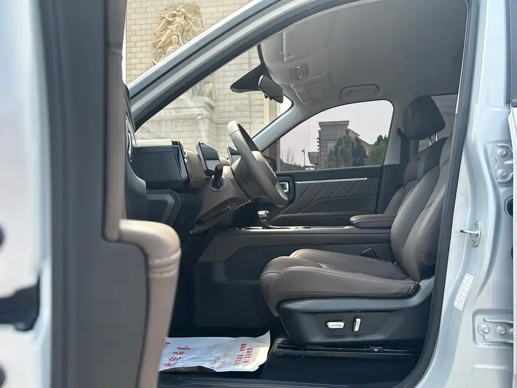 Wuling Motors Xingguang 560 2026 1.5T CVT Elite 2026 - thumbnail 9