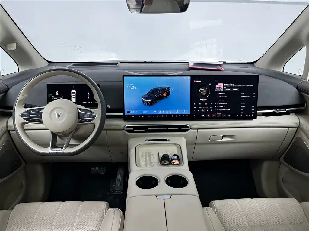 Voyah Voyah Dreamer 2025 PHEV AWD Prestige Kunpeng Edition 2025 - thumbnail 8