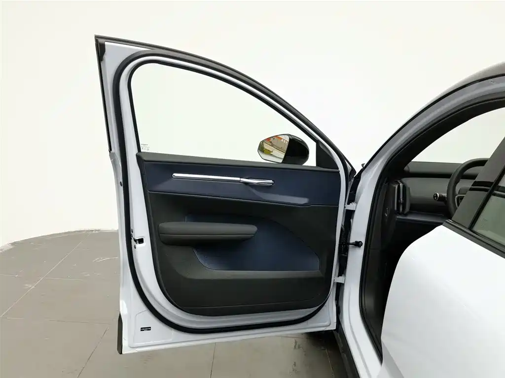 Volvo Volvo EX30 2025 Plus RWD Extended Range 2026 - thumbnail 8