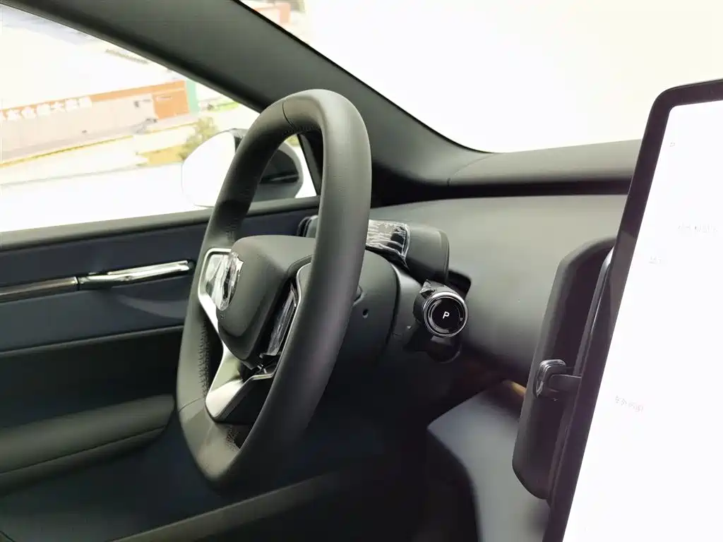 Volvo Volvo EX30 2025 Plus RWD Extended Range 2026 - thumbnail 22