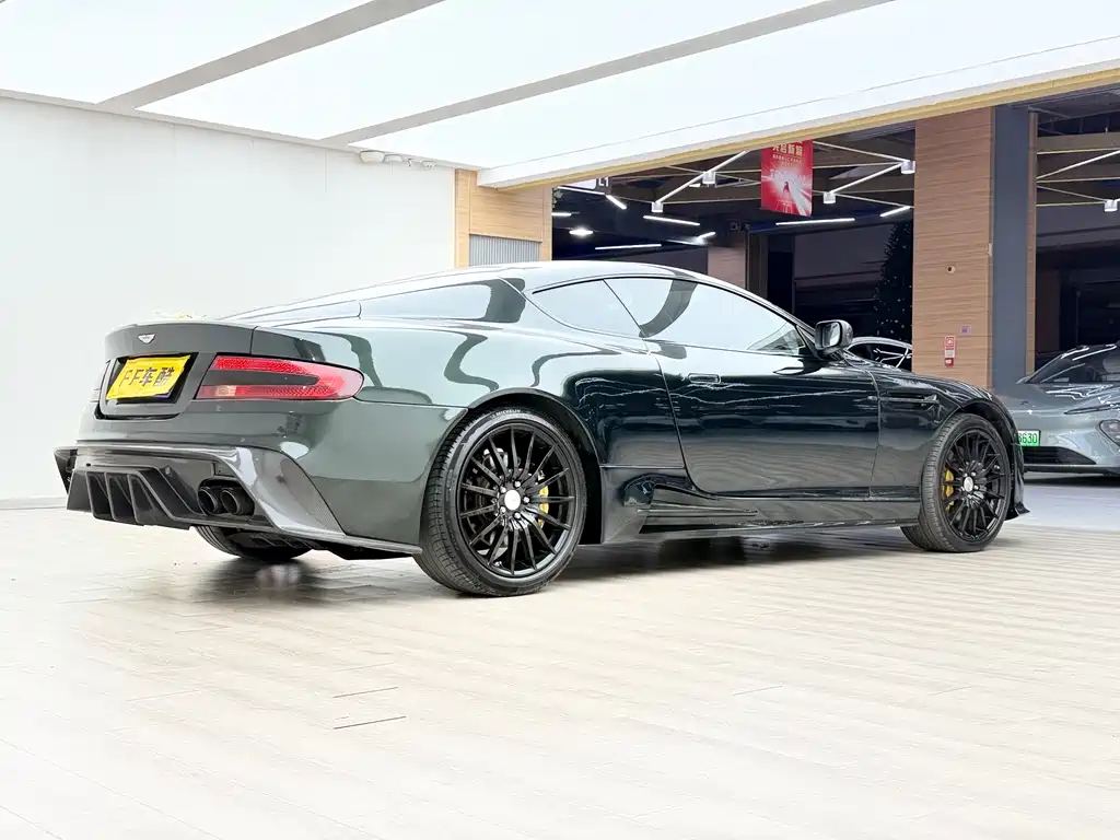 Aston Martin Aston Martin DB9 2011 6.0L Touchtronic Coupe 2011 - thumbnail 8