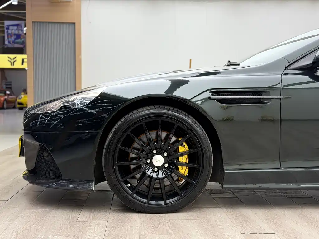 Aston Martin Aston Martin DB9 2011 6.0L Touchtronic Coupe 2011 - thumbnail 9