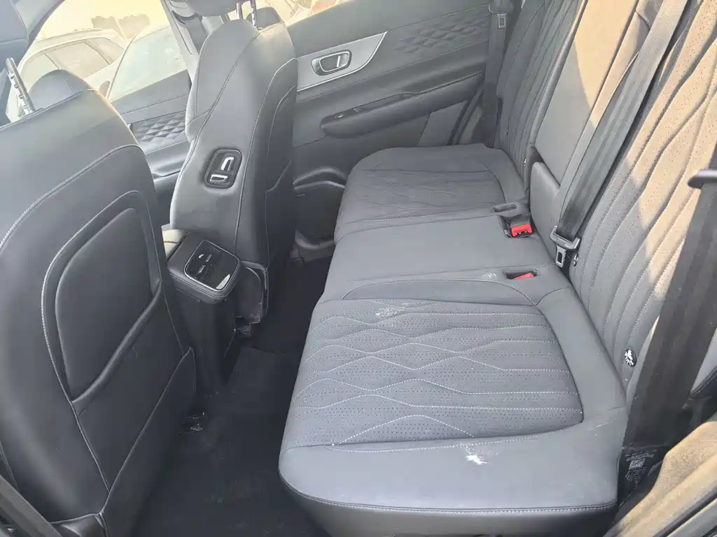 Chery Chery Tiggo 8 Plus 2025 290TGDI DCT Premium 2025 - thumbnail 5