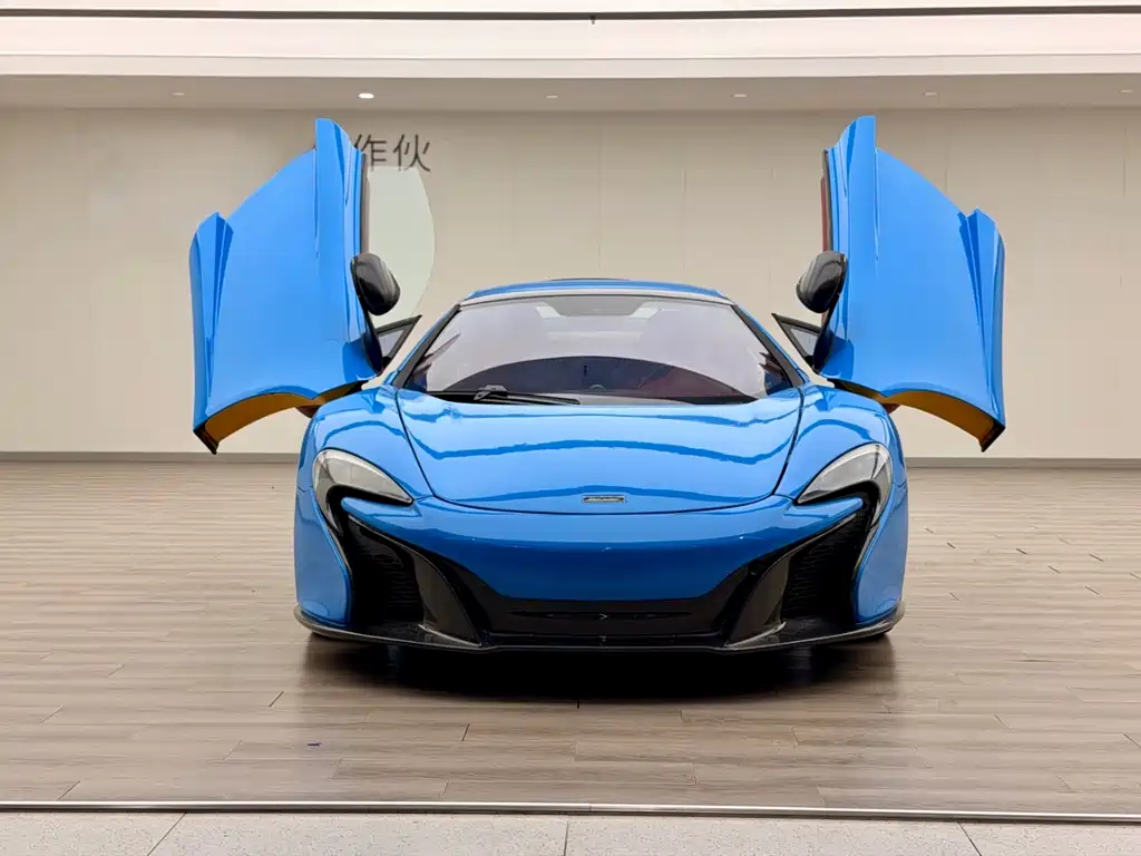 McLaren McLaren 12C 2013 3.8T Spider 50th Anniversary Edition 2015 - thumbnail 2