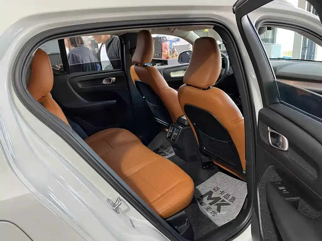 Volvo Volvo XC40 2021 T4 AWD Smart Fashion Edition 2021 - thumbnail 8