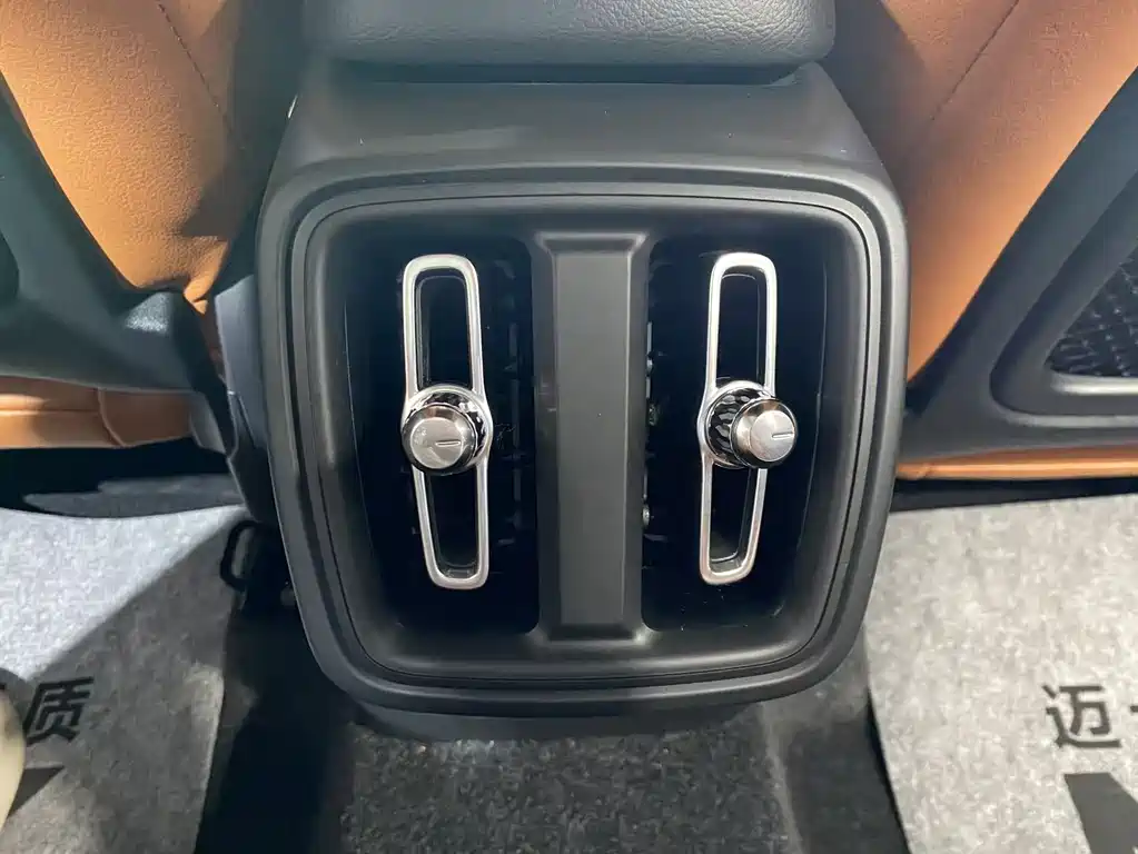 Volvo Volvo XC40 2021 T4 AWD Smart Fashion Edition 2021 - thumbnail 12