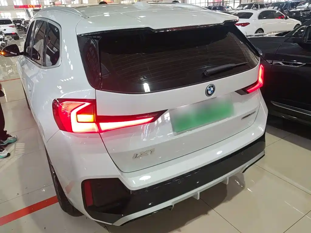 BMW BMW iX1 2025 eDrive25L M Sport 2025 - thumbnail 5