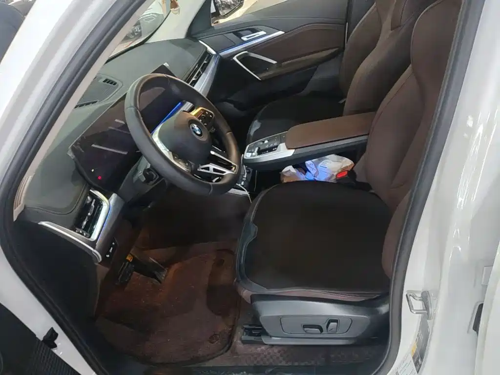 BMW BMW iX1 2025 eDrive25L M Sport 2025 - thumbnail 15