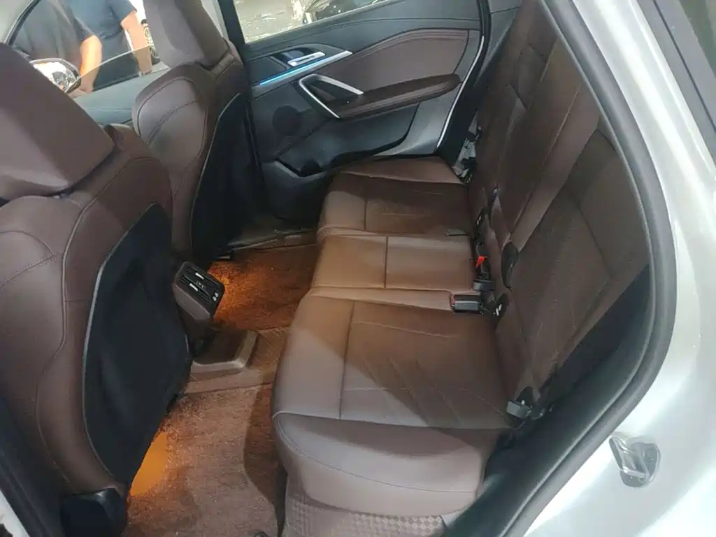 BMW BMW iX1 2025 eDrive25L M Sport 2025 - thumbnail 17