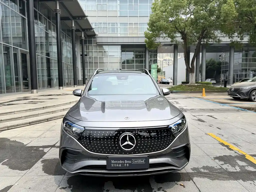 Mercedes-Benz Mercedes-Benz EQB 260 2025 2026 - thumbnail 2