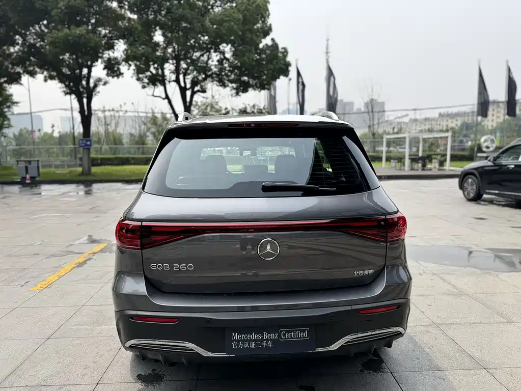 Mercedes-Benz Mercedes-Benz EQB 260 2025 2026 - thumbnail 6
