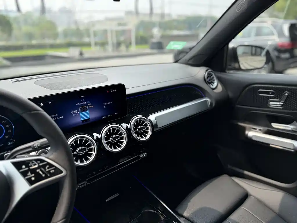 Mercedes-Benz Mercedes-Benz EQB 260 2025 2026 - thumbnail 9