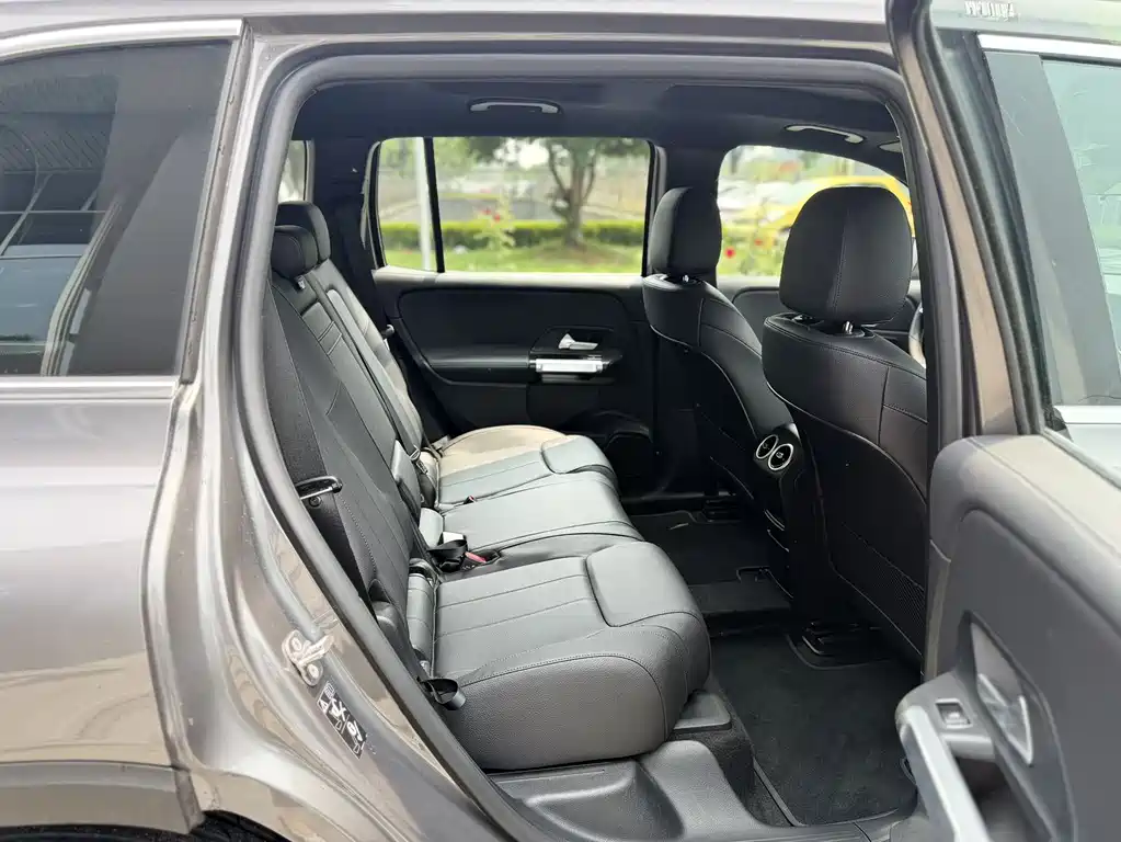Mercedes-Benz Mercedes-Benz EQB 260 2025 2026 - thumbnail 11