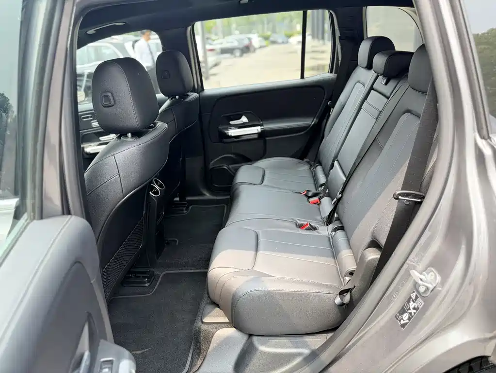 Mercedes-Benz Mercedes-Benz EQB 260 2025 2026 - thumbnail 15