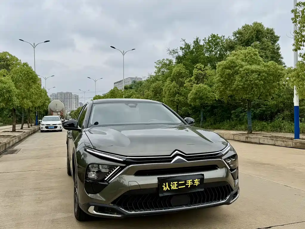 Citroën C5 X 2022 1.6T Enjoy Extraordinary Year of the Tiger Edition 2022 - thumbnail 4
