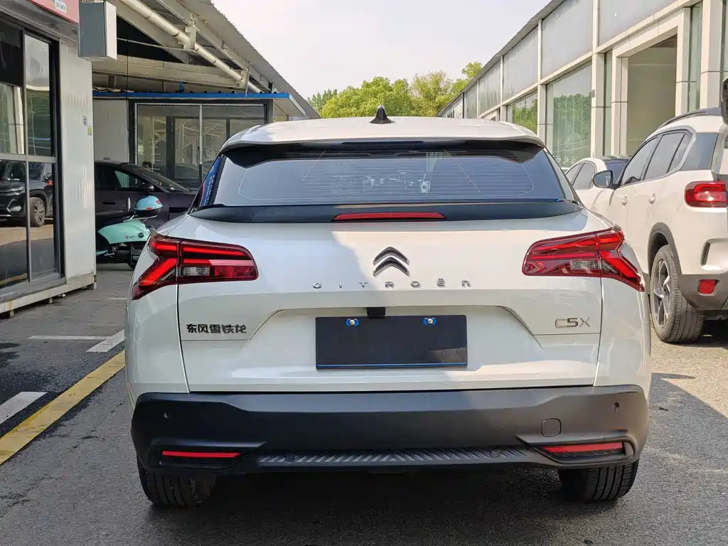Citroen Citroen C5 X 2025 1.6T Overseas Edition 2024 - thumbnail 8