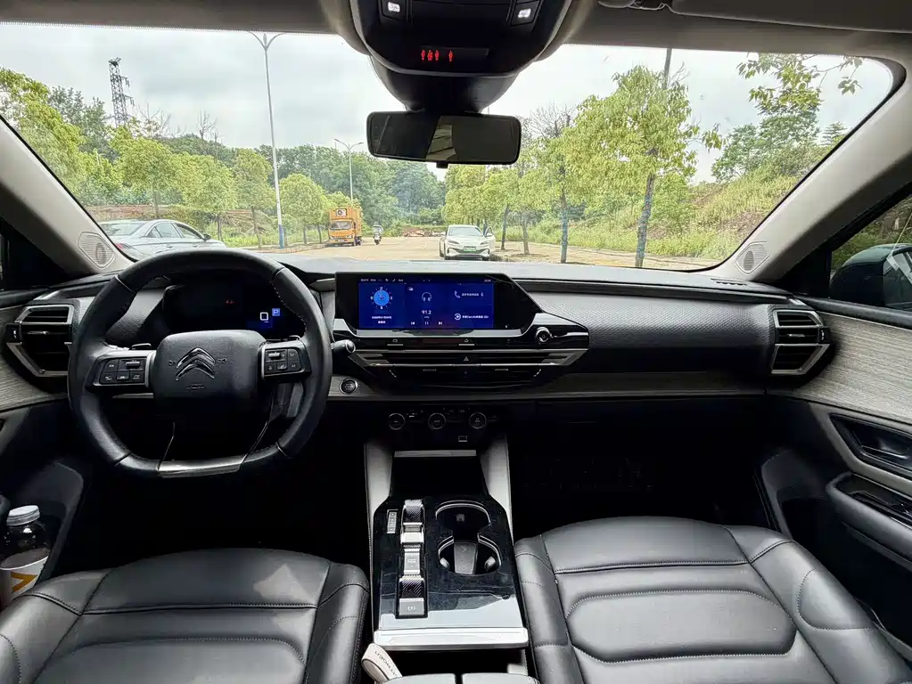 Citroën C5 X 2022 1.6T Enjoy Extraordinary Year of the Tiger Edition 2022 - thumbnail 17