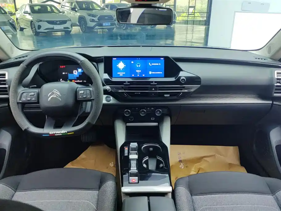 Citroen Citroen C5 X 2025 1.6T Overseas Edition 2024 - thumbnail 12