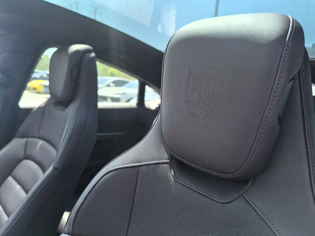 Porsche Porsche Taycan 2025 Taycan 2024 - thumbnail 3