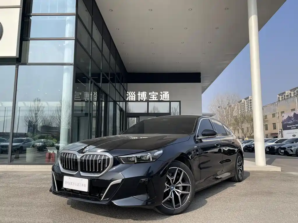 BMW BMW i5 2024 eDrive 35L Luxury M Sport Package 2025 - thumbnail 2