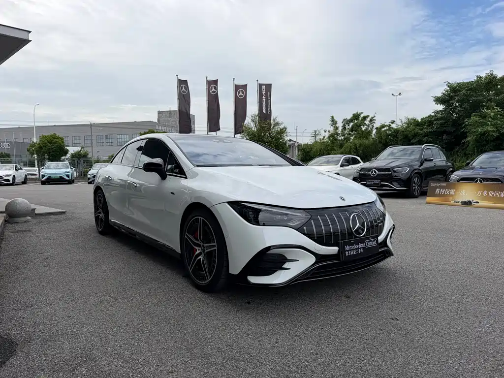 Mercedes-Benz Mercedes-AMG EQE 53 4MATIC+ 2024 - thumbnail 3
