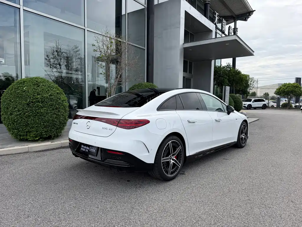 Mercedes-Benz Mercedes-AMG EQE 53 4MATIC+ 2024 - thumbnail 6