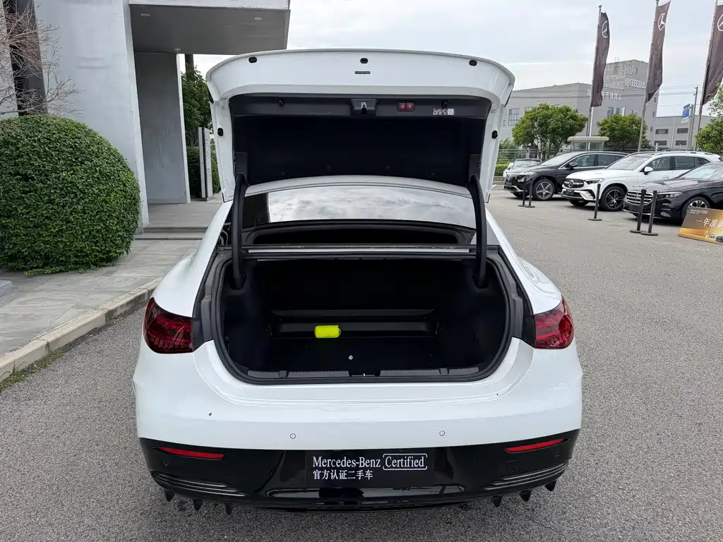 Mercedes-Benz Mercedes-AMG EQE 53 4MATIC+ 2024 - thumbnail 9