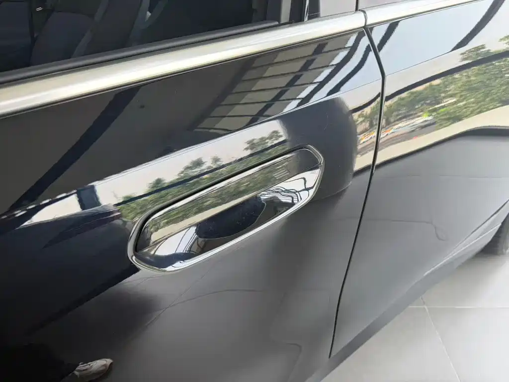 BMW BMW i5 2024 eDrive 35L Premium M Sport Package 2025 - thumbnail 10