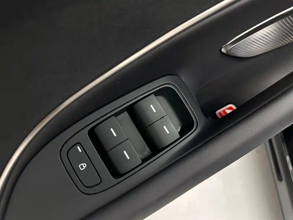 Xiaomi Auto Xiaomi SU7 2024 RWD Standard Founders Edition 2024 - thumbnail 25