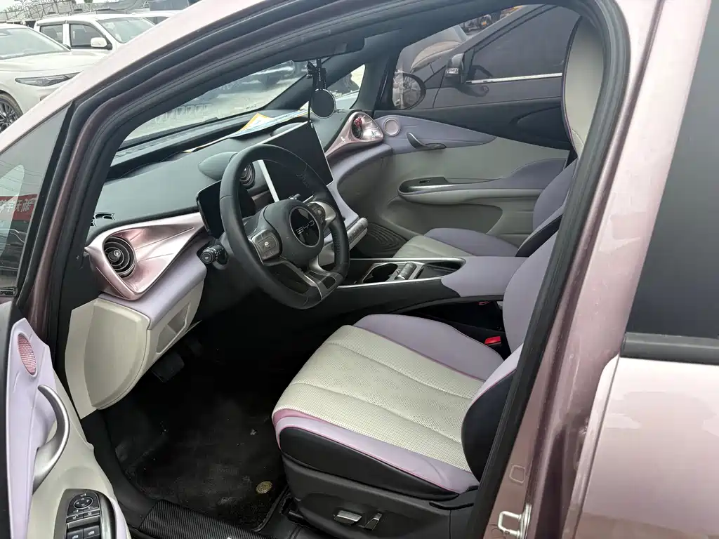 BYD Dolphin 2025 420km Freedom Edition 2024 - thumbnail 4
