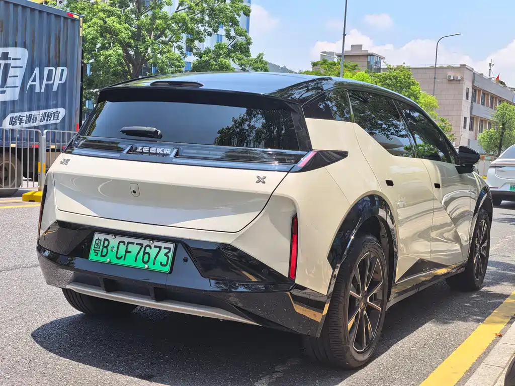 Zeekr Zeekr X 2025 4-Seater AWD Magic Cube Edition 2024 - thumbnail 5