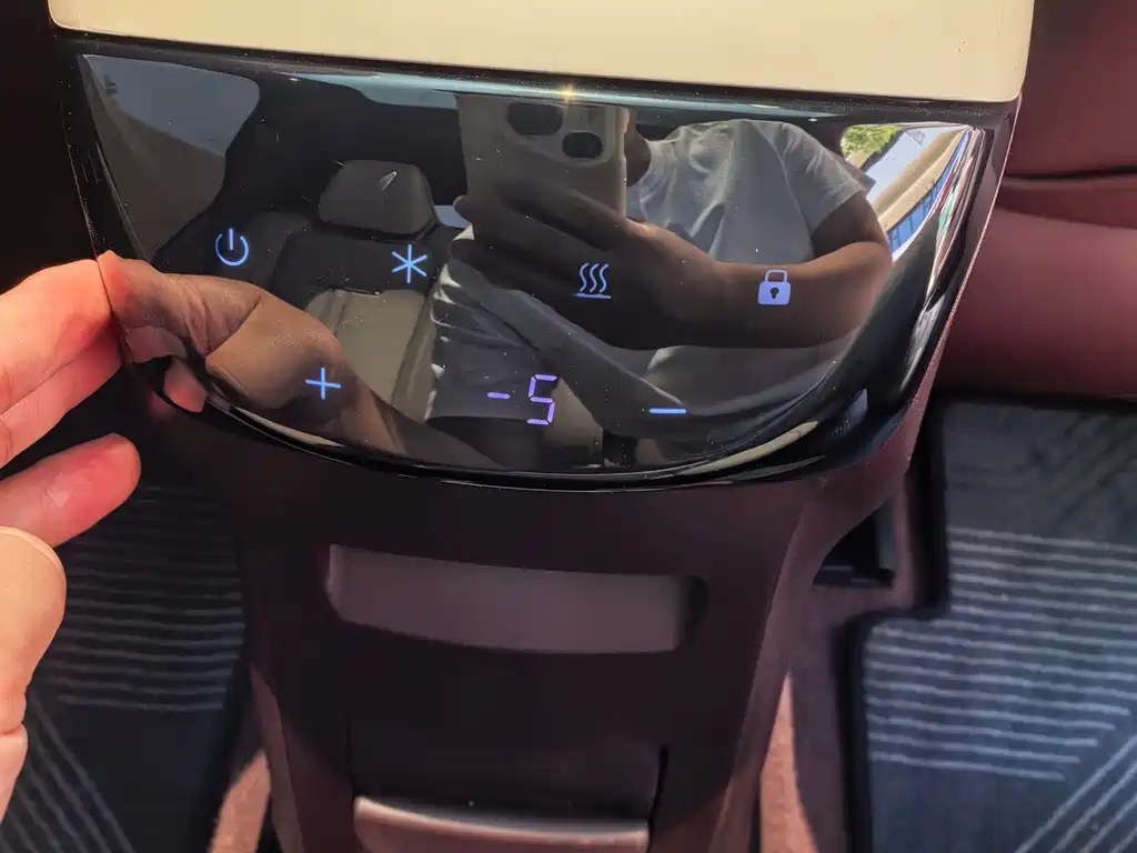 Zeekr Zeekr X 2025 4-Seater AWD Magic Cube Edition 2024 - thumbnail 11