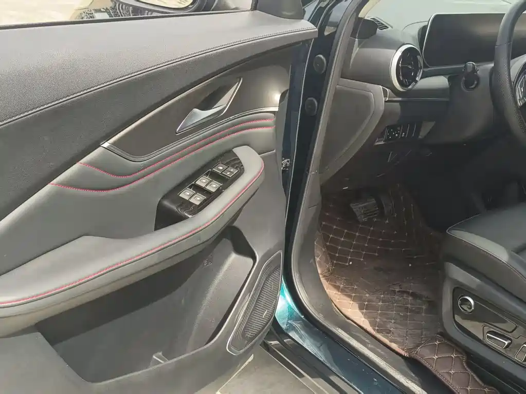 Dongfeng Forthing Forthing T5 EVO 2021 1.5TD DCT Diamond Edition 2022 - thumbnail 4